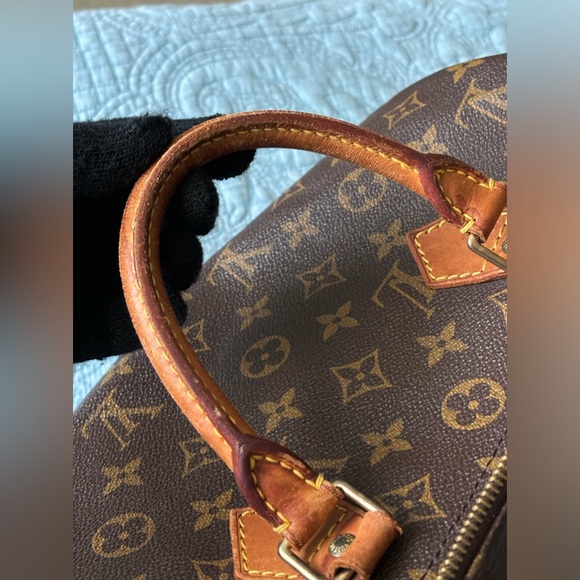Authentic VTG Louis Vuitton Speedy 30 in Monogram Canvas - Picture 12 of 15